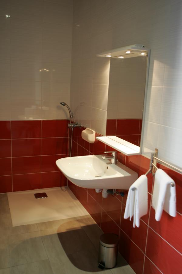 Hotel Escale st joseph Tournon-sur-Rhone Exterior foto
